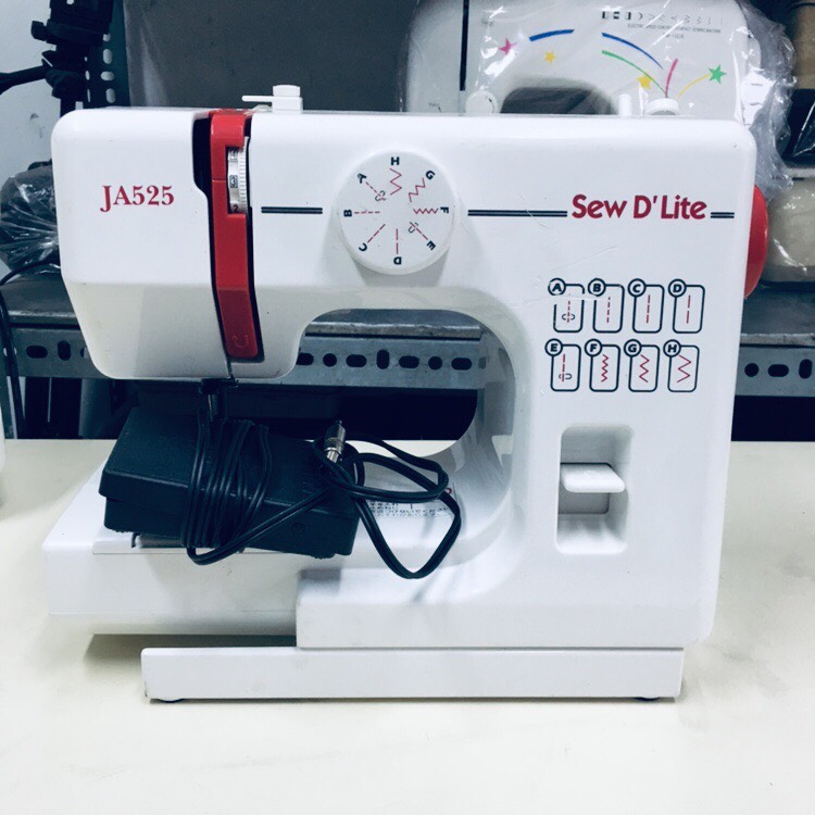 MÁY MAY MINI MINI nhẹ - tập may