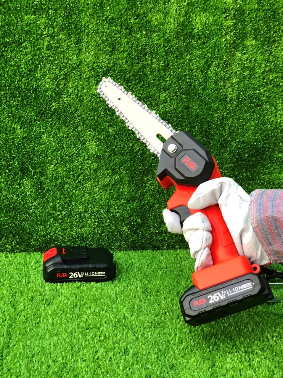 Máy cưa xích mini chạy pin FUTA 36V