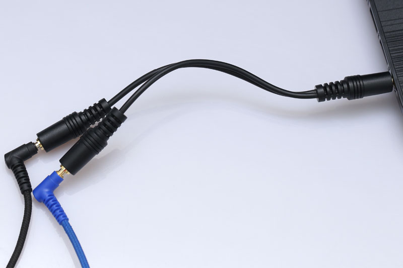 Dây chia jack loa chuẩn 3.5 từ 1 ra 2 (Đen) -OTG8