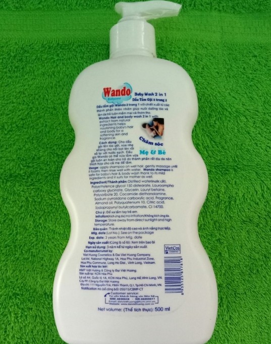 Dầu tắm gội 2 trong 1 Wando chai 500ml