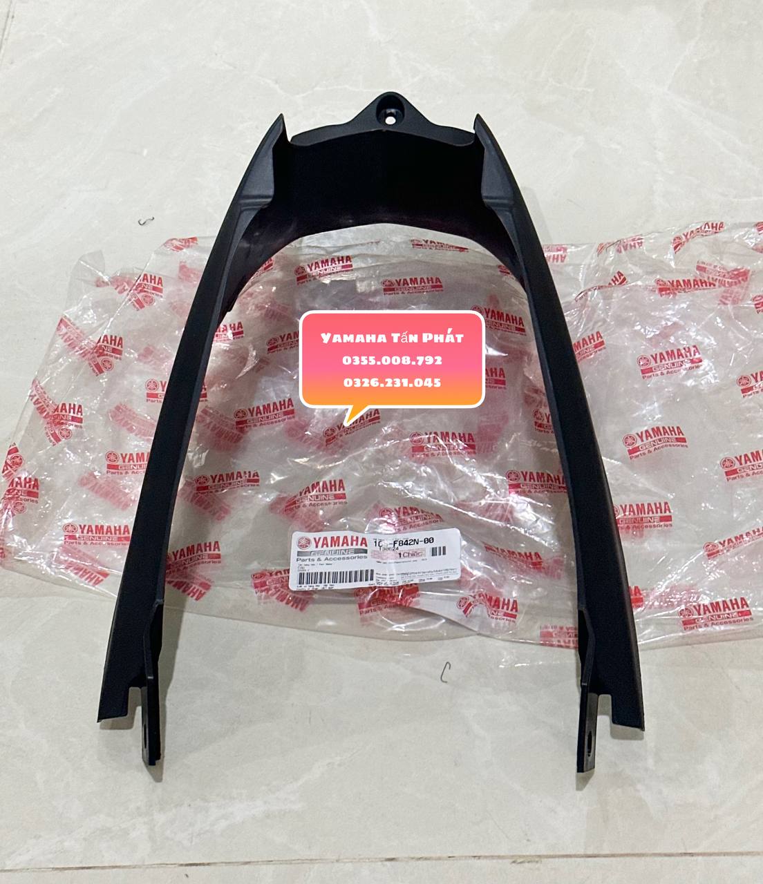 Yếm Thùng Xăng Taurus Chính Hãng Yamaha