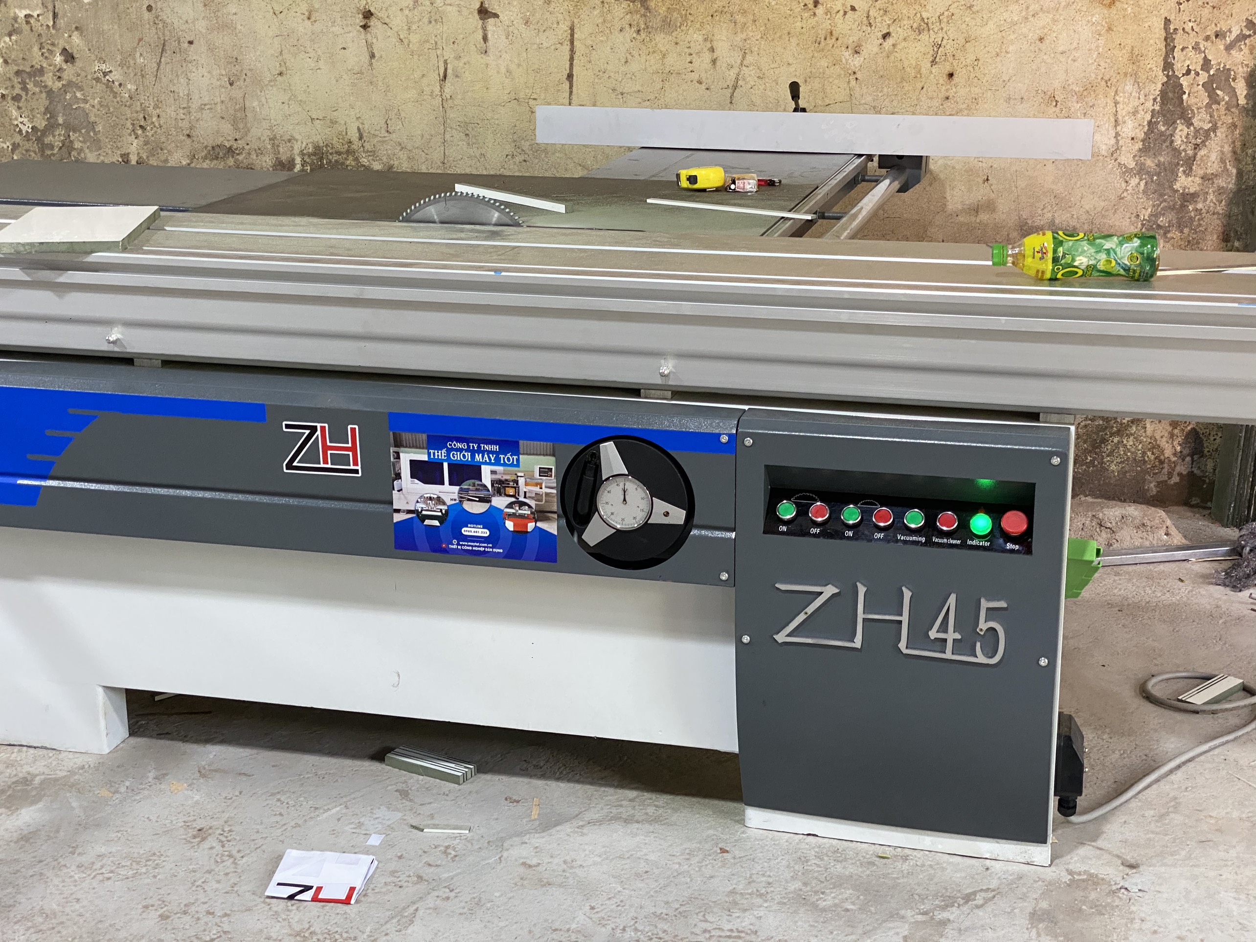 máy cưa bàn trượt hiệu zh 45