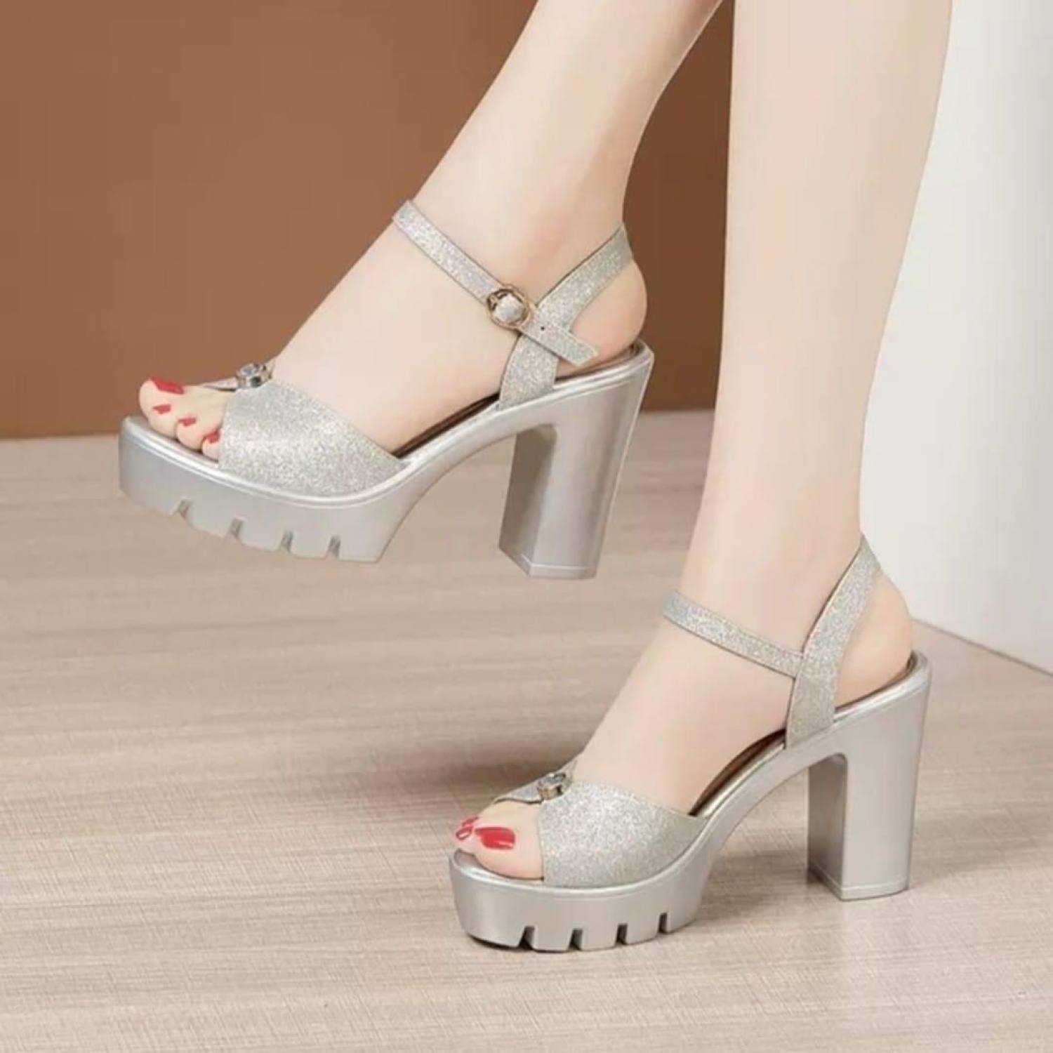 Sandal quai nhũ đính hạt cao câp L99