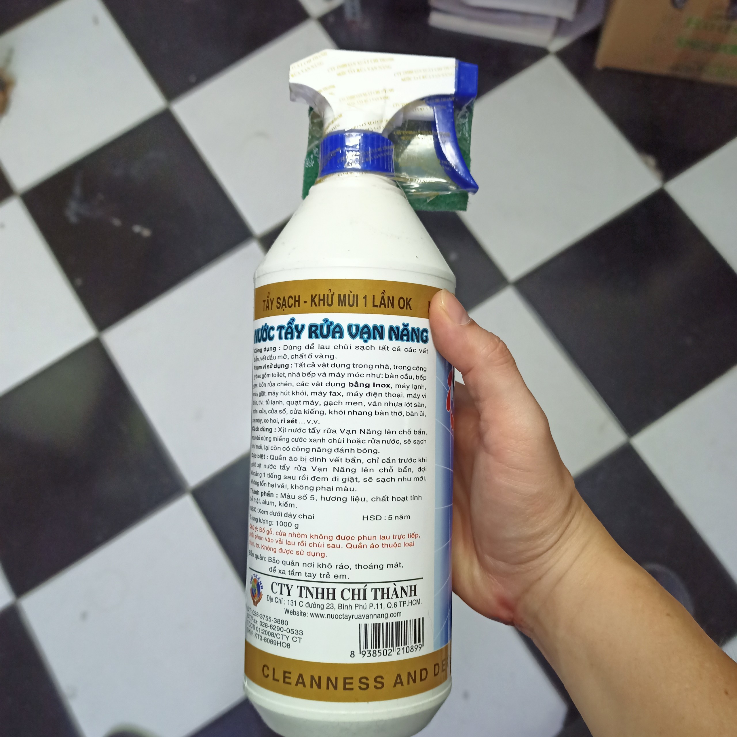 NƯỚC TẨY VẠN NĂNG SỦ BÀO-1 LÍT
