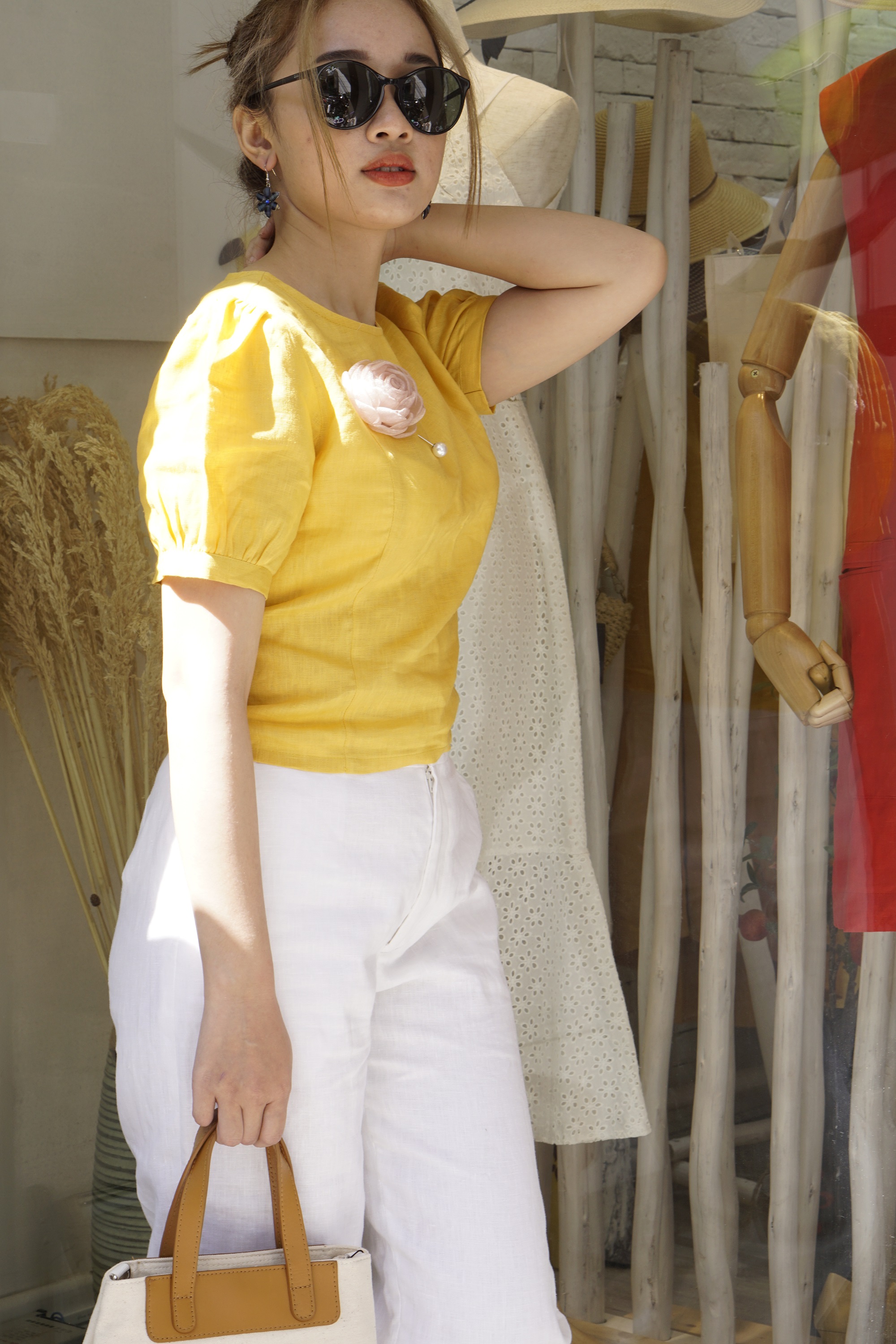 [HCM]Áo linen tay bồng LISA - MaxMessi