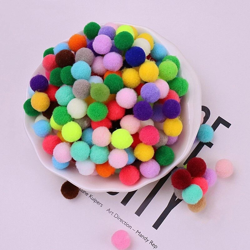 Cục Pompom Trang Trí Nhiều Màu Sắc