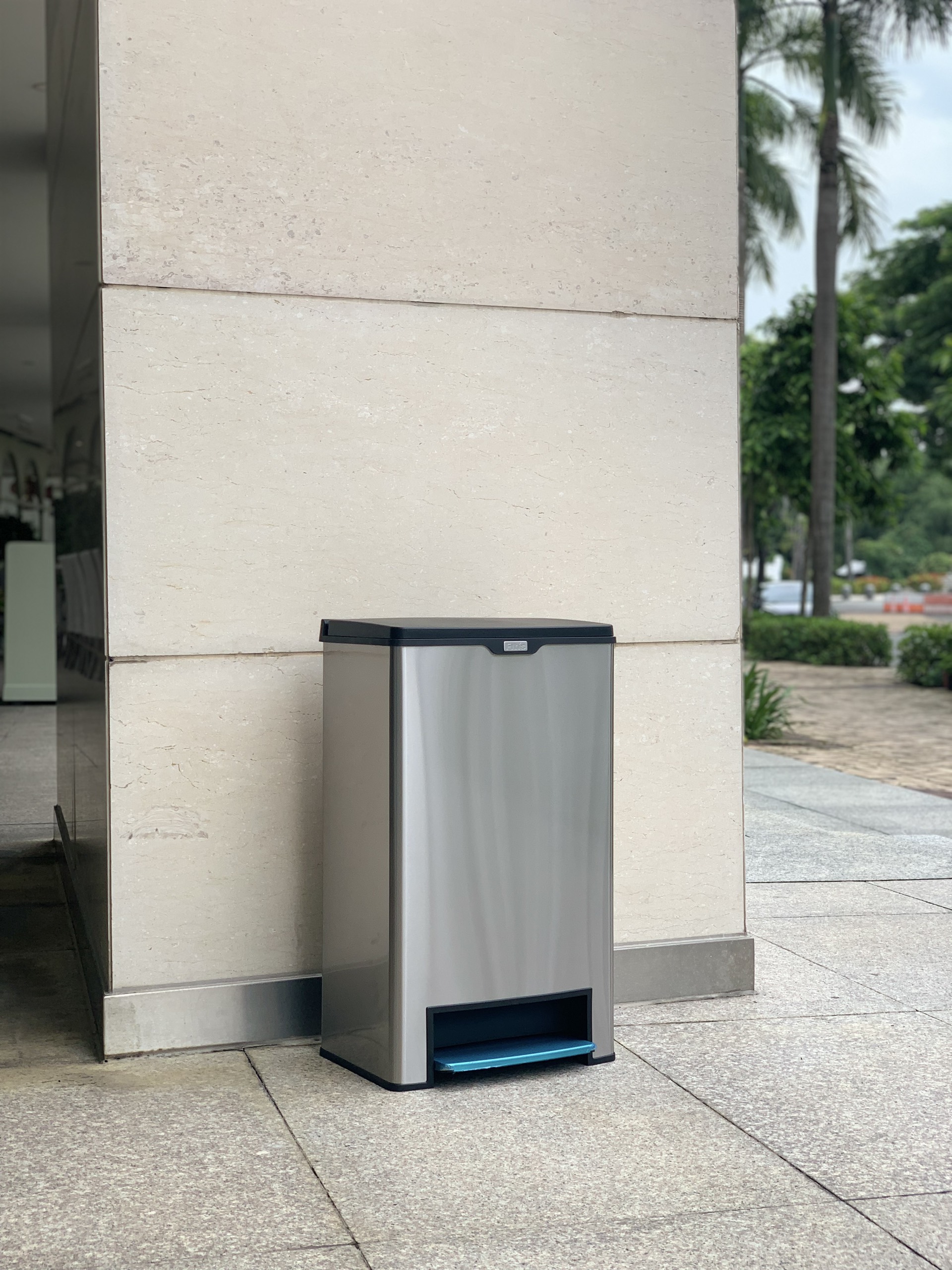 Thùng rác Fitis đạp lớn MEGA 40l 40*29*73cm