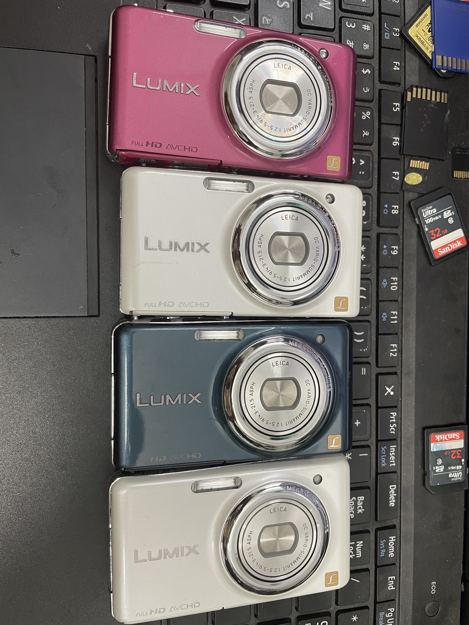 Máy ảnh Lumix DMC FX77 màn hình cảm ứng