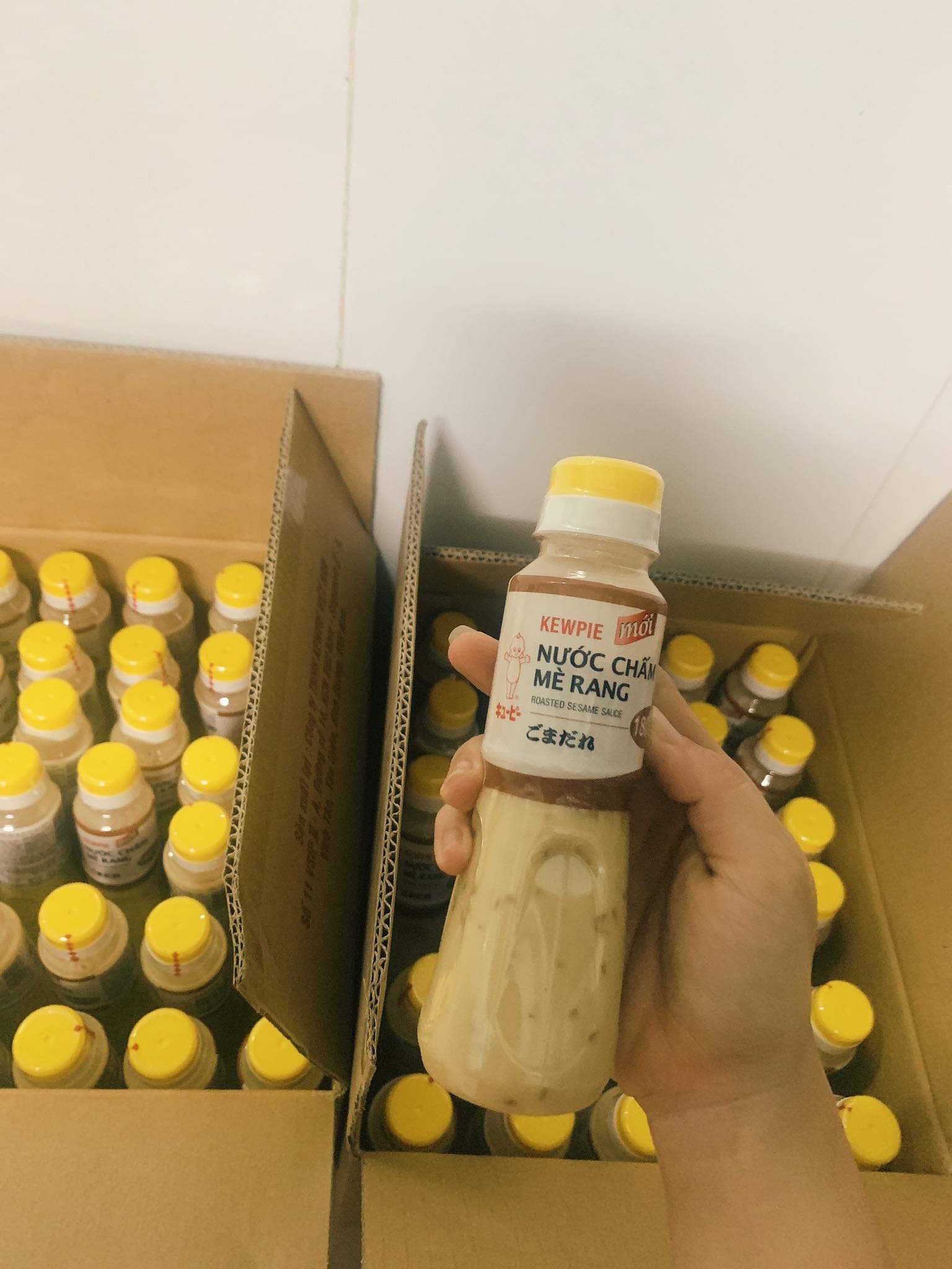 [HCM]Chai nước sốt mè rang Kewpie 180ml