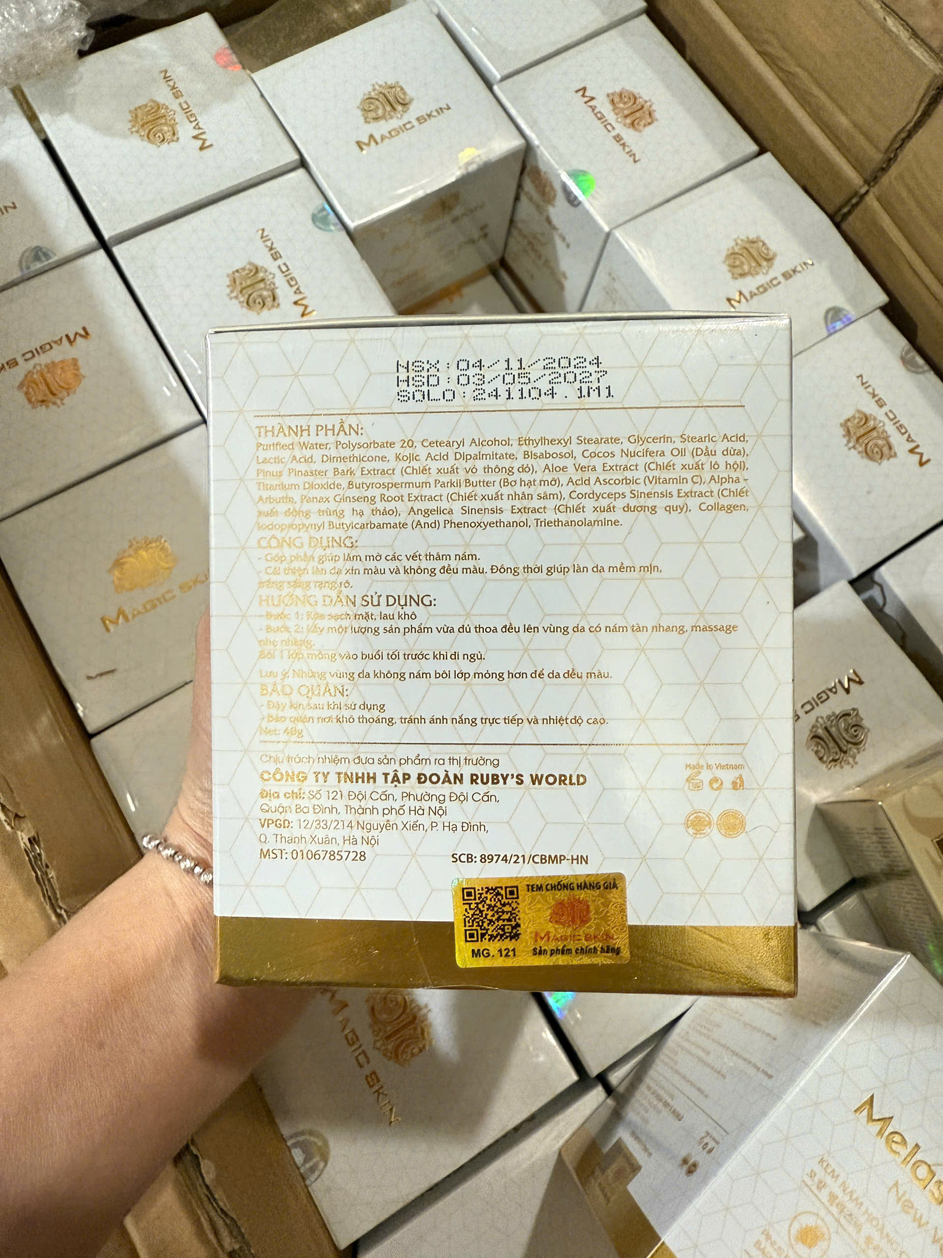 kem NÁM CỐT THÔNG ĐỎ MAGIC SKIN (HỘP TO 40g)
