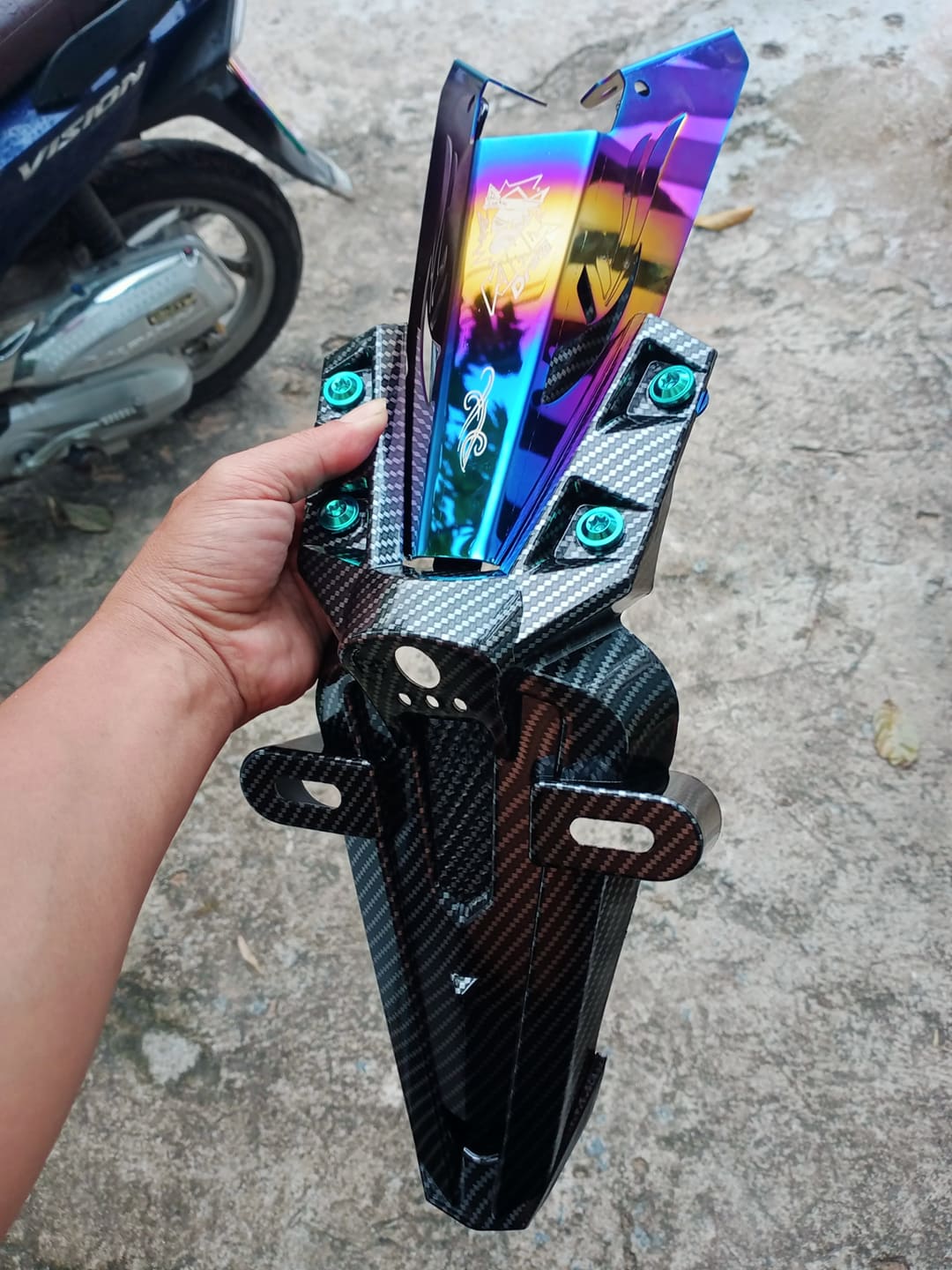 ốp đuôi  dè inox xi titan king drag cực đẹp.exciter 150.