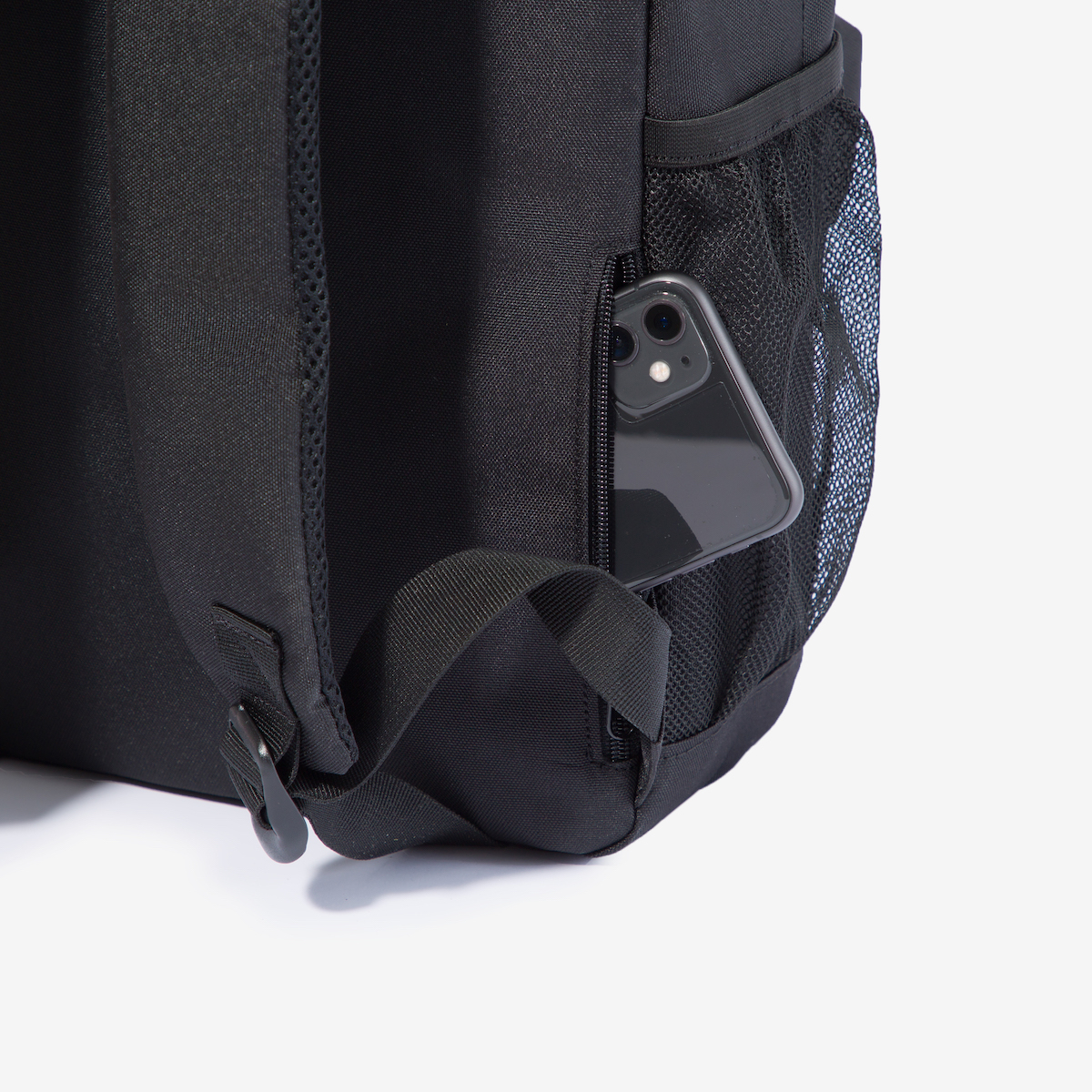 Balo DIM Medium Backpack Chất liệu chống thấm nước