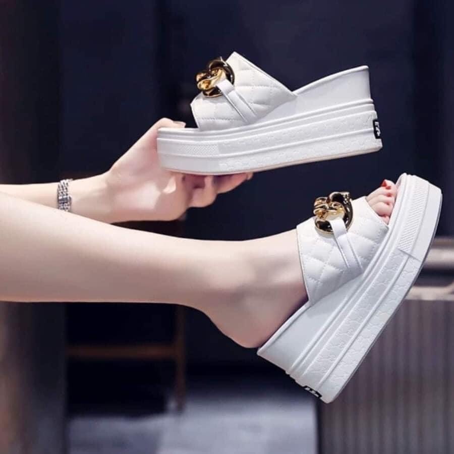DÉP XUỒNG QUAI DA XÍCH