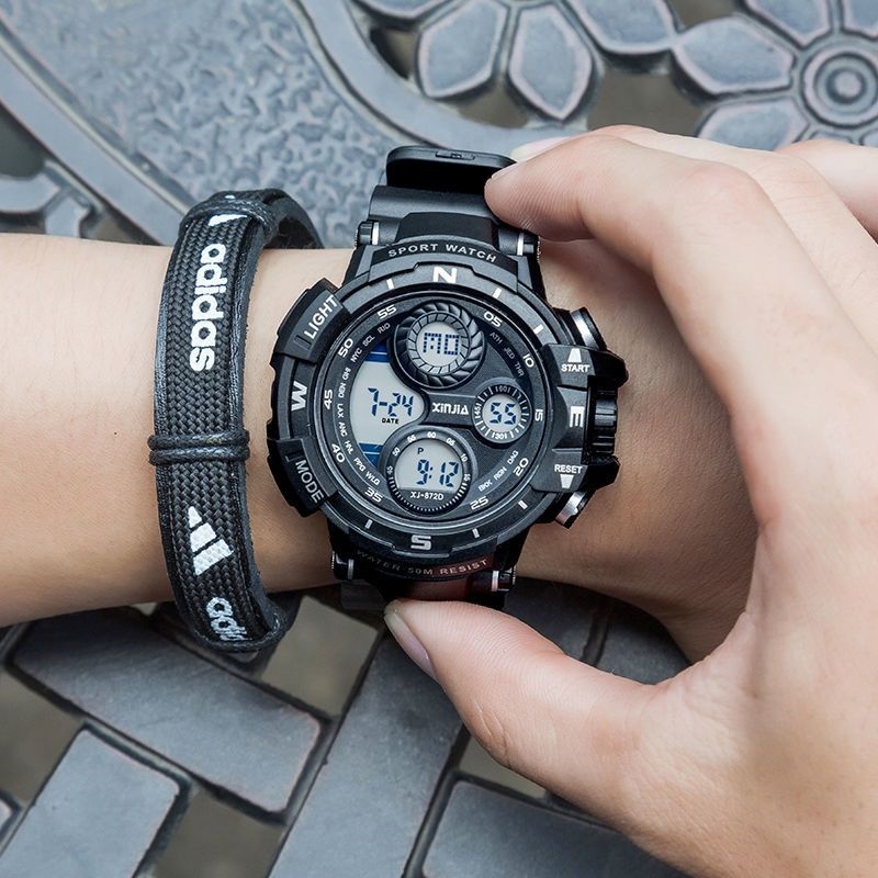 Han edition cool tide middle waterproof watch male students of child and