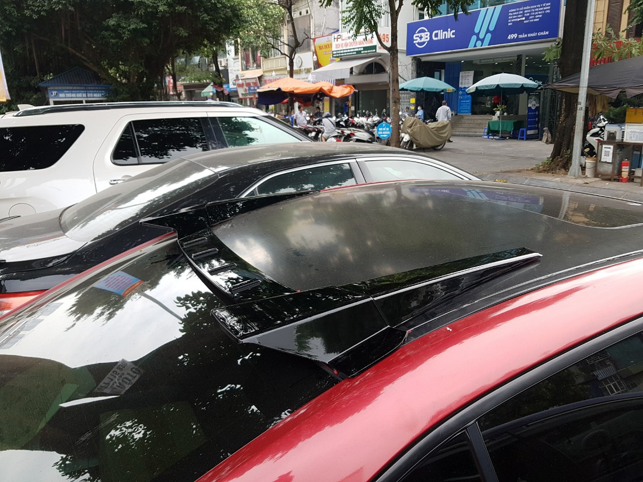 Đuôi gió nóc kính thể thao cho xe Mazda 3