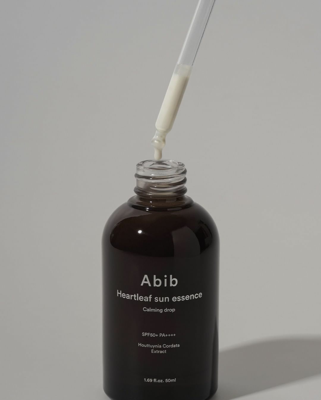 [Nhacuabeautyholic] Tinh chất chống nắng diếp cá ABIB HEARTLEAF SUN ESSENCE