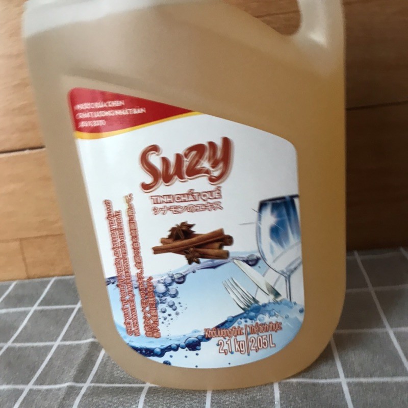 Nước rửa bát Suzy tinh chất quế 2,1kg