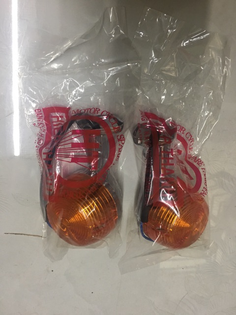 Đèn xi nhan xe 67, 78, 81 có chụp (1 cặp)