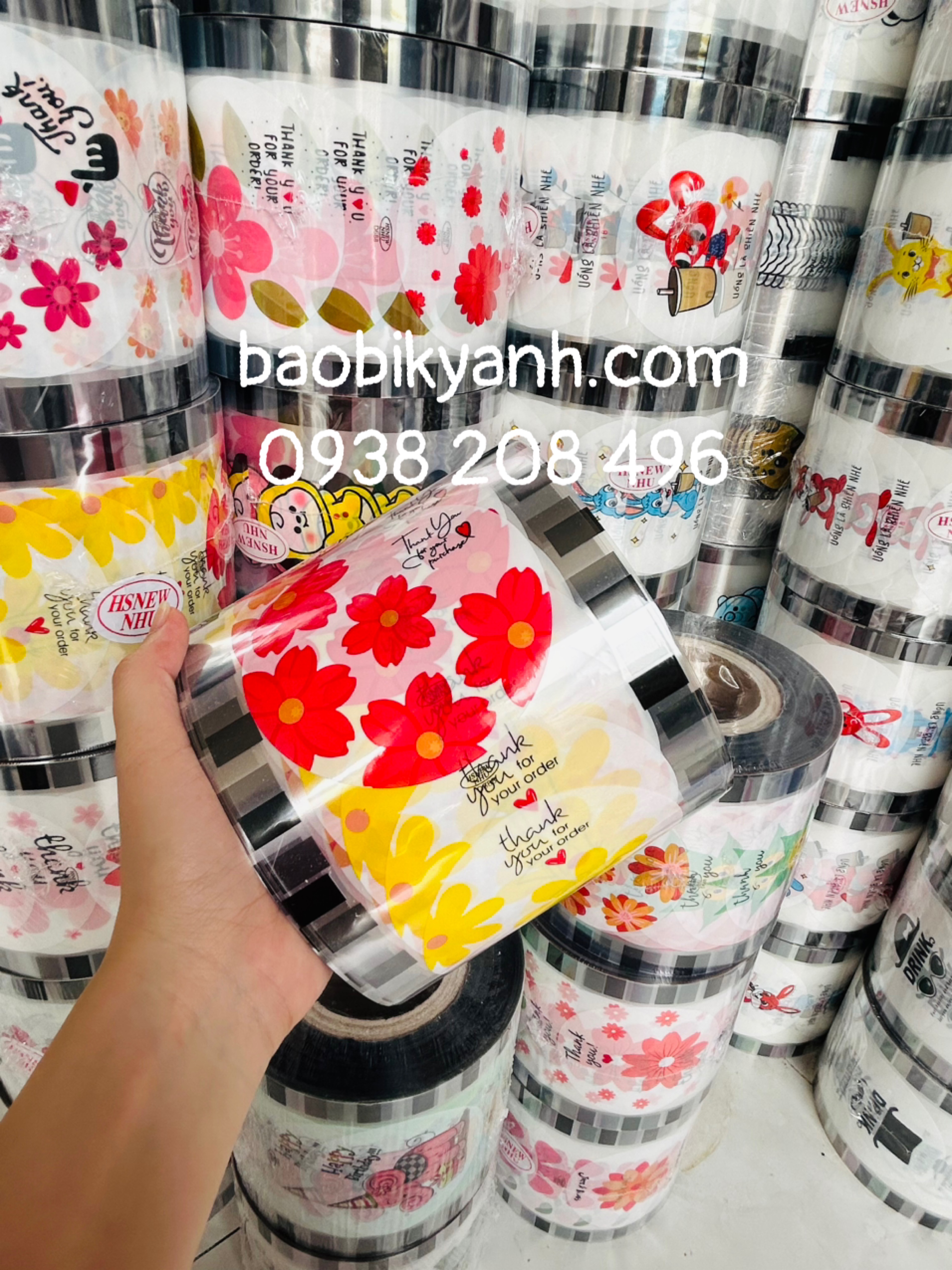 Cuộn màng ép ly nhựa 2400 ly (688)