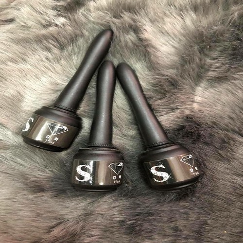 Top đính đá chữ S dùng cho nail