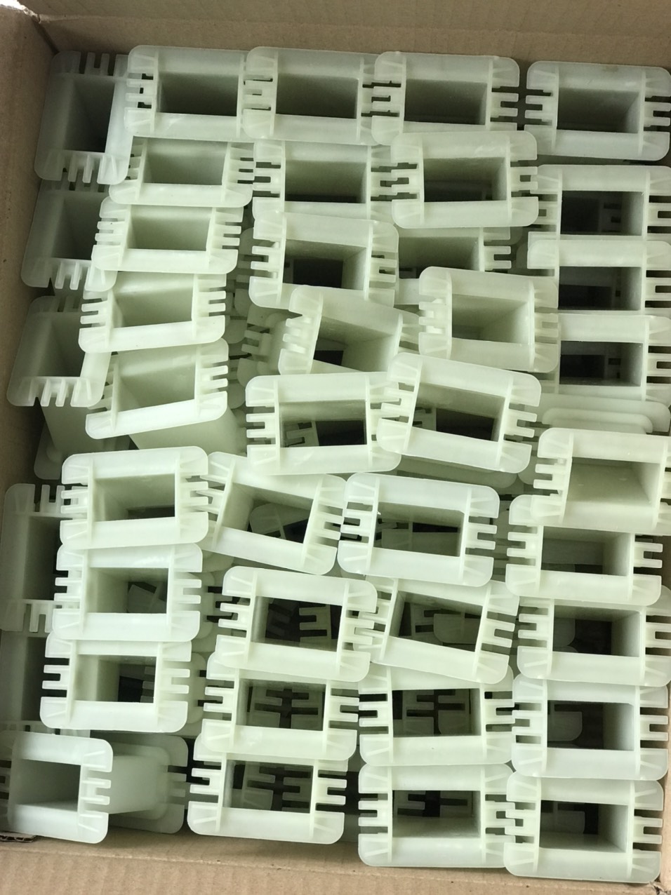 Khuân quấn biến áp C coẻ 10 chiếc