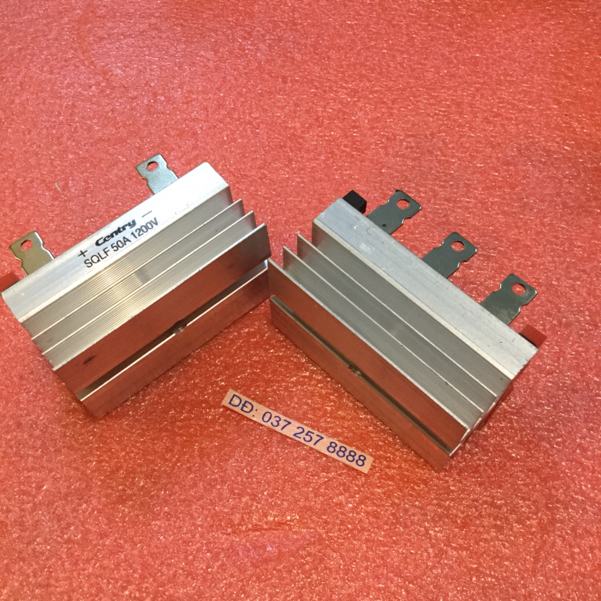 Đi ốt cầu 3 pha 50 A /1200 v -5 chân giá 2 chiếc