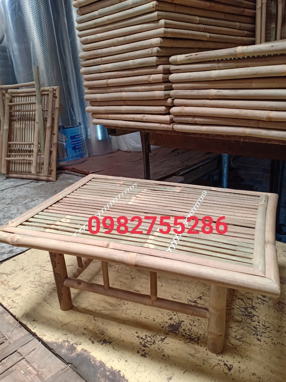 bàn tre ngồi bệt [230k]