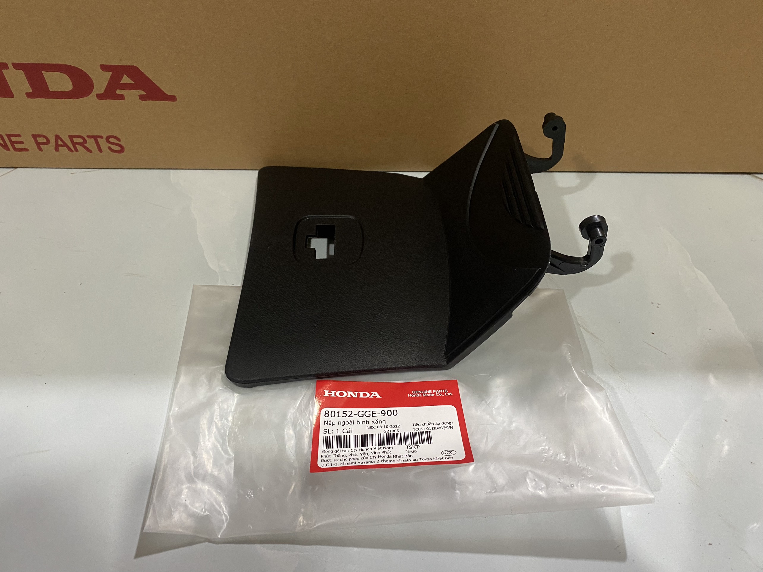 Nắp ngoài bình xăng Lead 110 (80152GGE900)