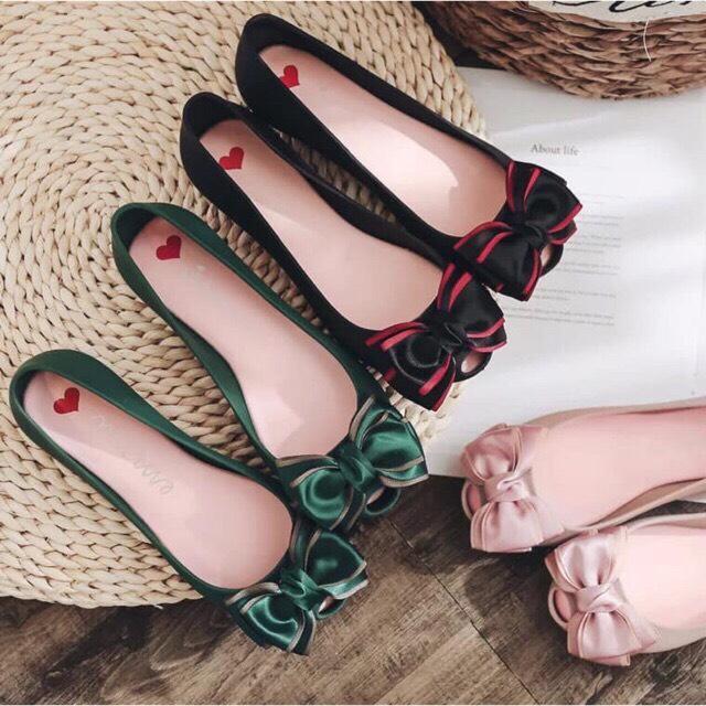 Giày búp bê nhựa thái thơm (fullbox) form nhỏ .