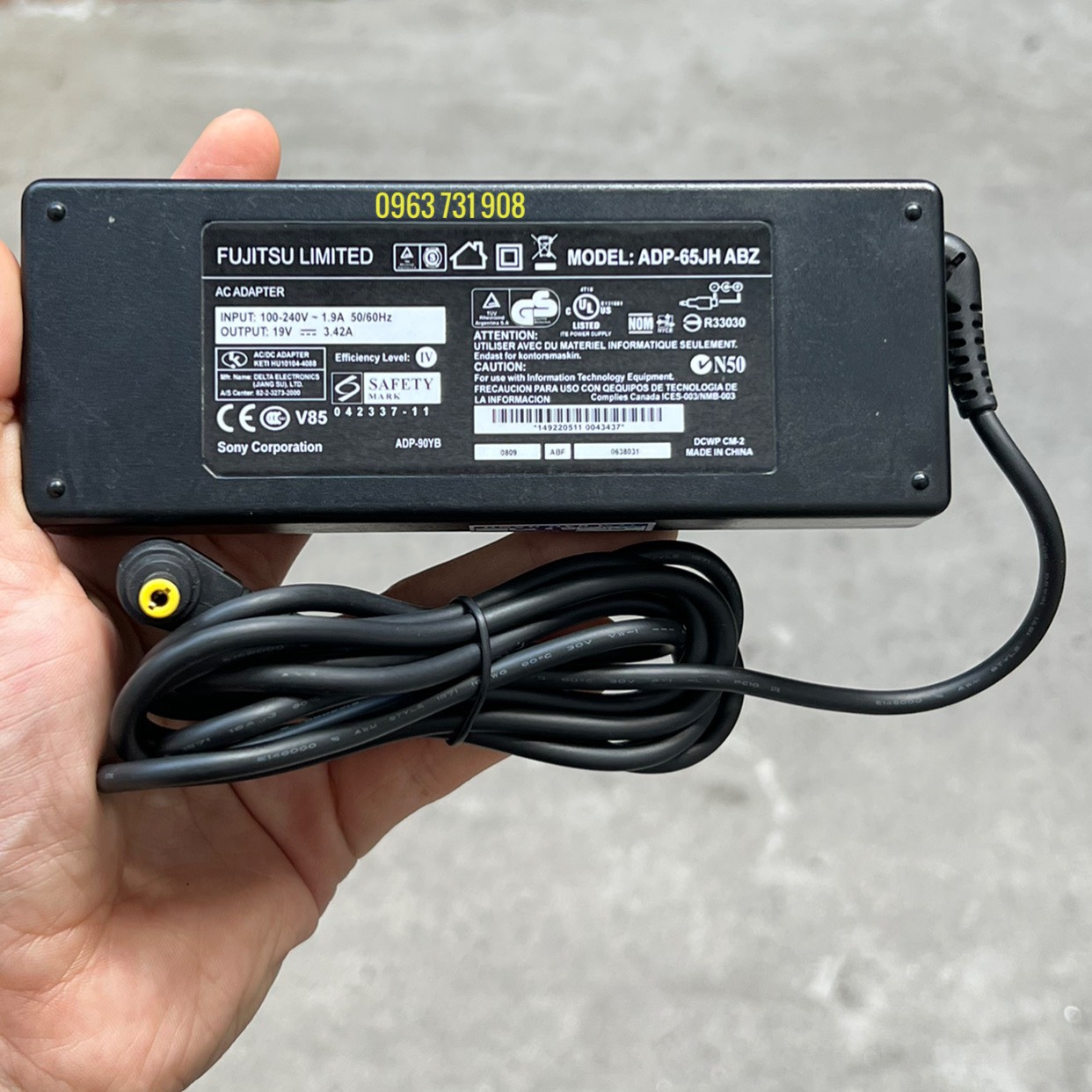 Sạc laptop Fujitsu 19v 3.42a chính hãng