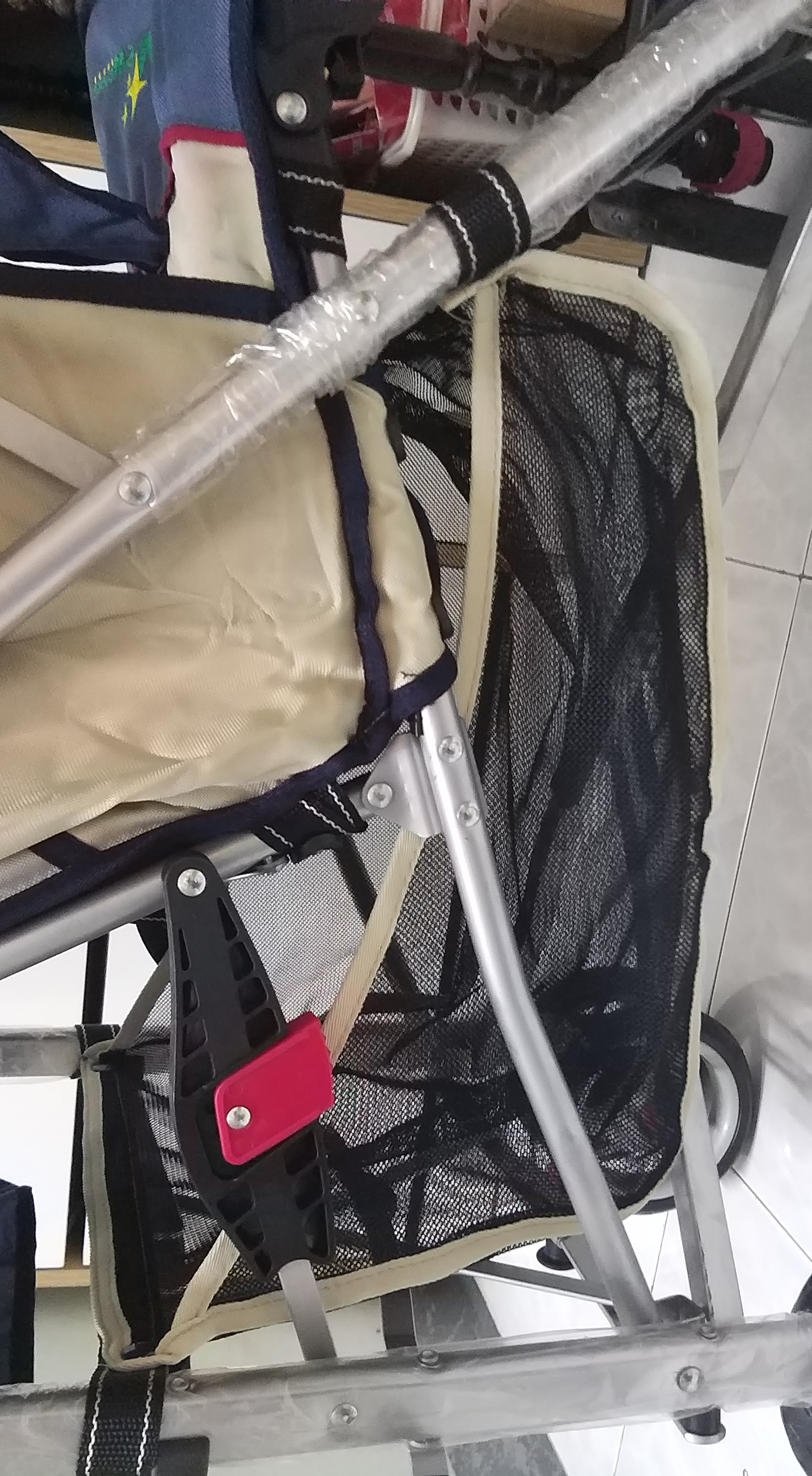 Xe đẩy trẻ em N1188F