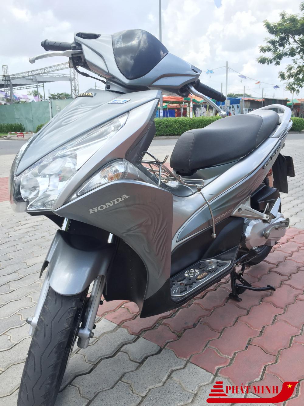 Dè trước air blade đời 2011 - 2012 zin honda / dè chắn bùn ab đầu bò