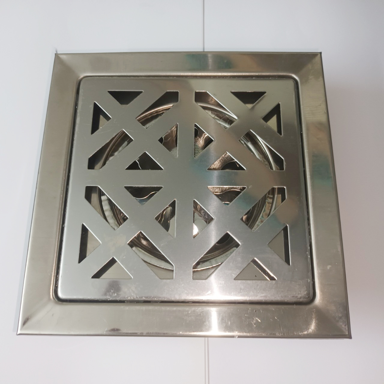 Phễu Thoát Sàn Hố Ga Thoát Nước Sàn Bằng INOX HG2 Lược rác Chống Mùi ...