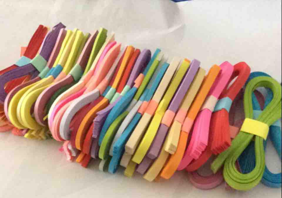 30 bó giấy quilling 3mm  tiết kiệm 20 k