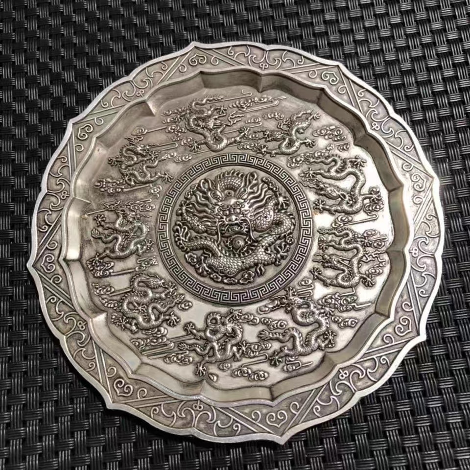 Antiques, miscellaneous and old objects Collection Silver plated plates made in the year of Qianlong