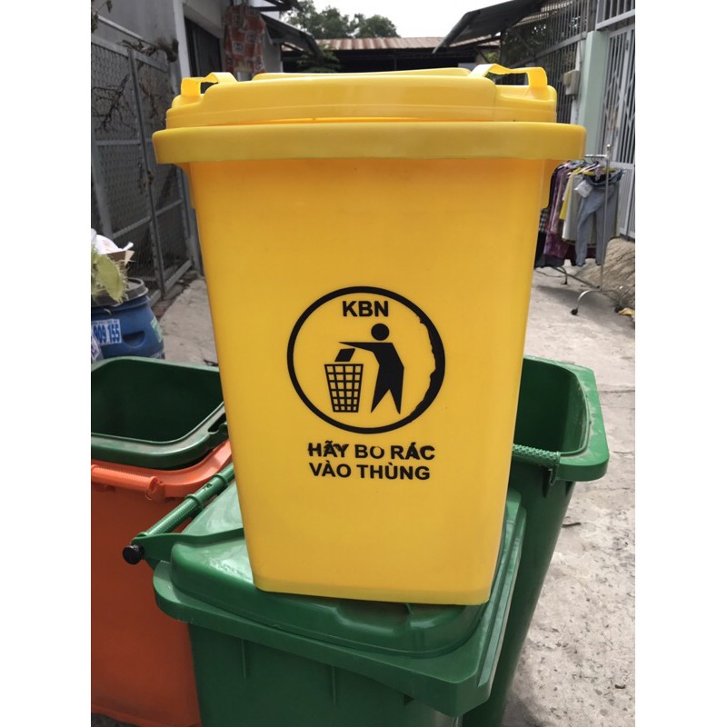 Thùng Rác Nhựa Vàng 60L