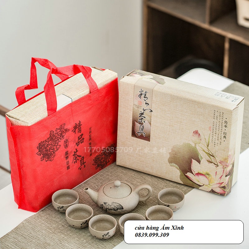 Bộ ấm chén sứ pha trà cao cấp họa tiết Hoa Sen