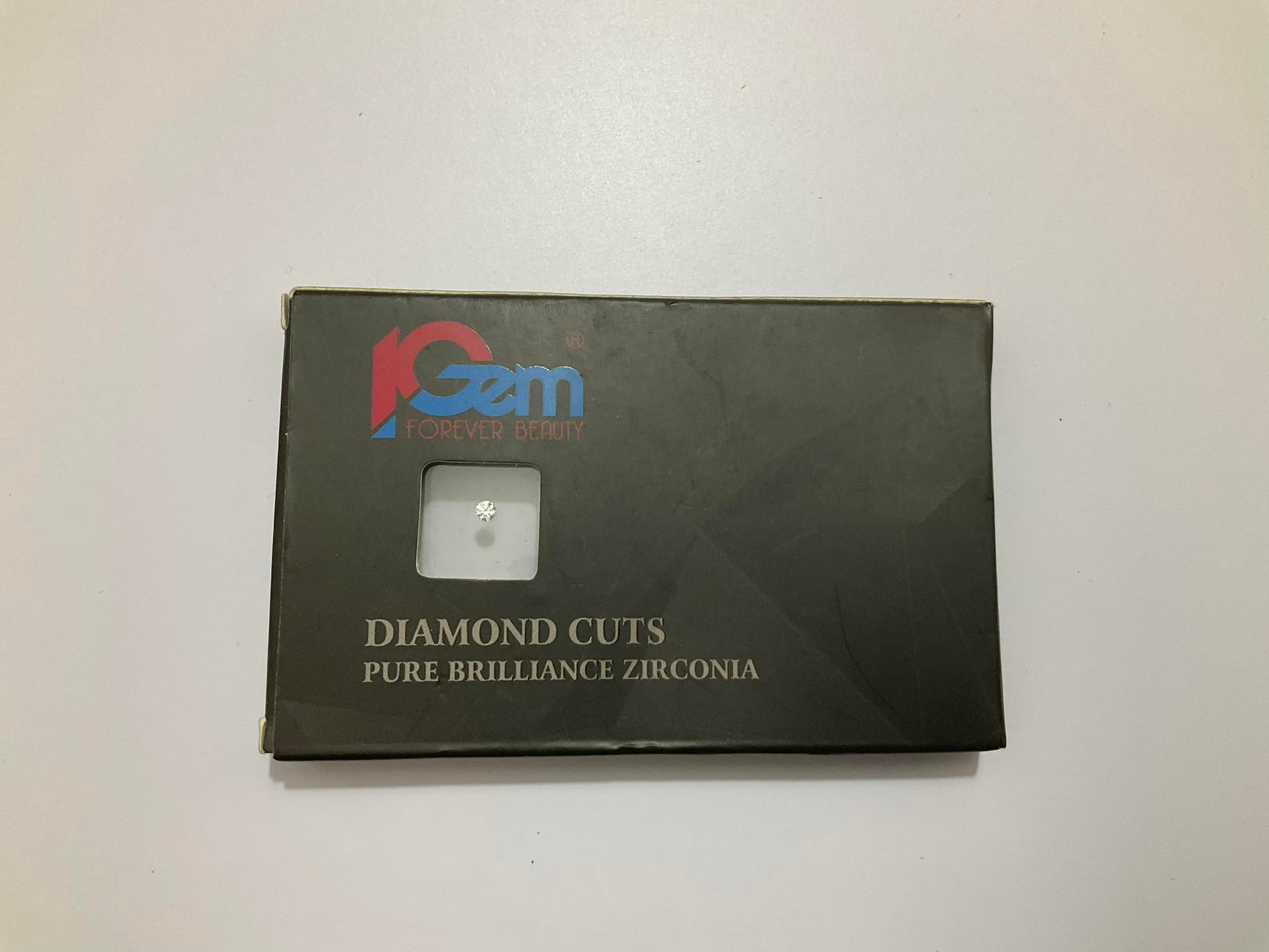 Đá đính răng cao cấp P-GEM (vỉ 1 viên)