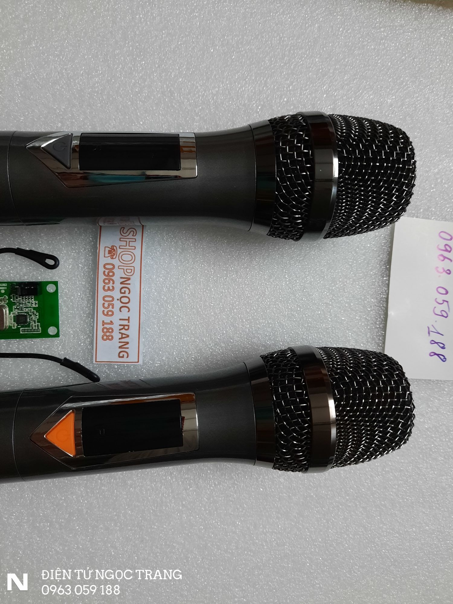 Micro Không Dây UHF cho loa kẹo kéo - Giá 1 Cặp
