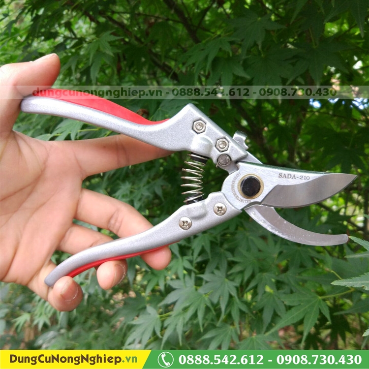 Kéo cắt tỉa cành Sada - 210