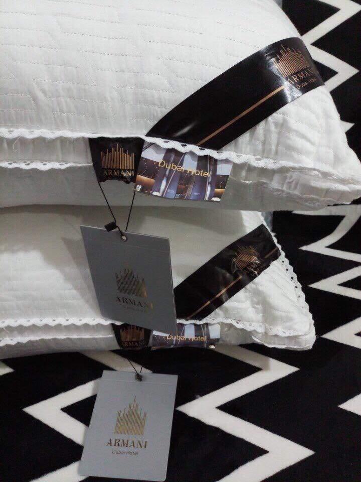 Đôi Ruột Gối Dubai Armani Hàng Khách Sạn 5*