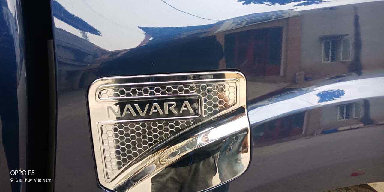 nắp xăng theo xe navara