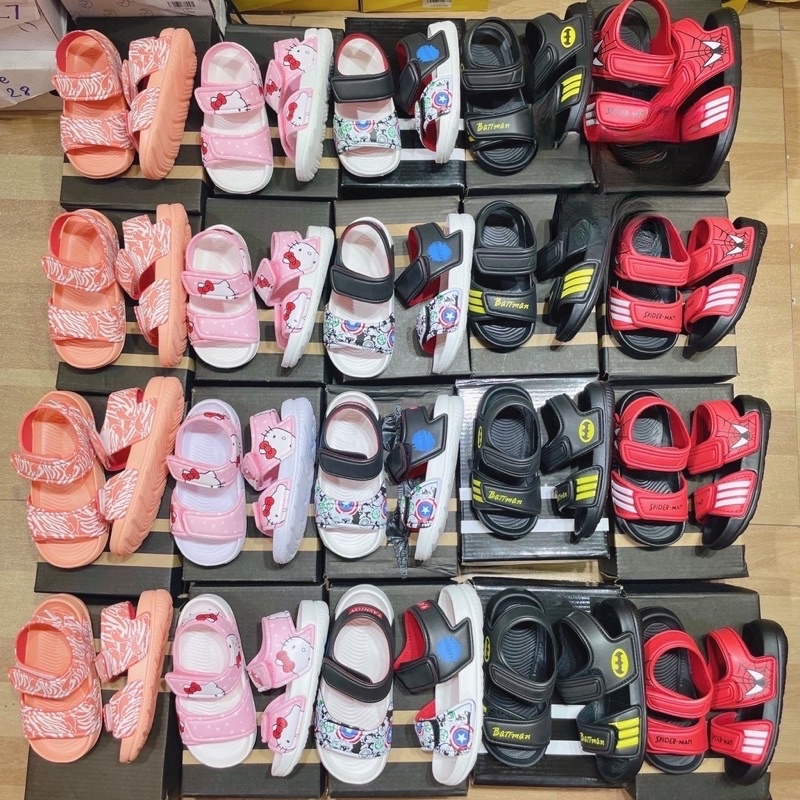 Sandal siêu nhẹ có bé trai và bé gái
