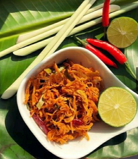 {100G/200G} KHÔ GÀ SẤY LÁ CHANH
