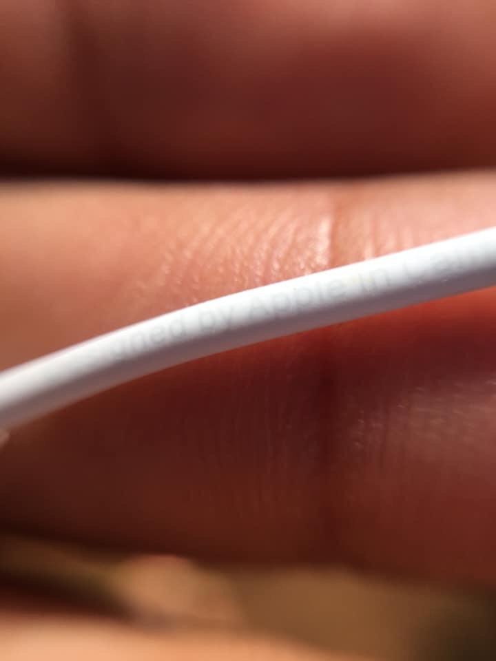 Jack chuyển đổi chinh hãng Iphone đầu lightning to 3.5 mm