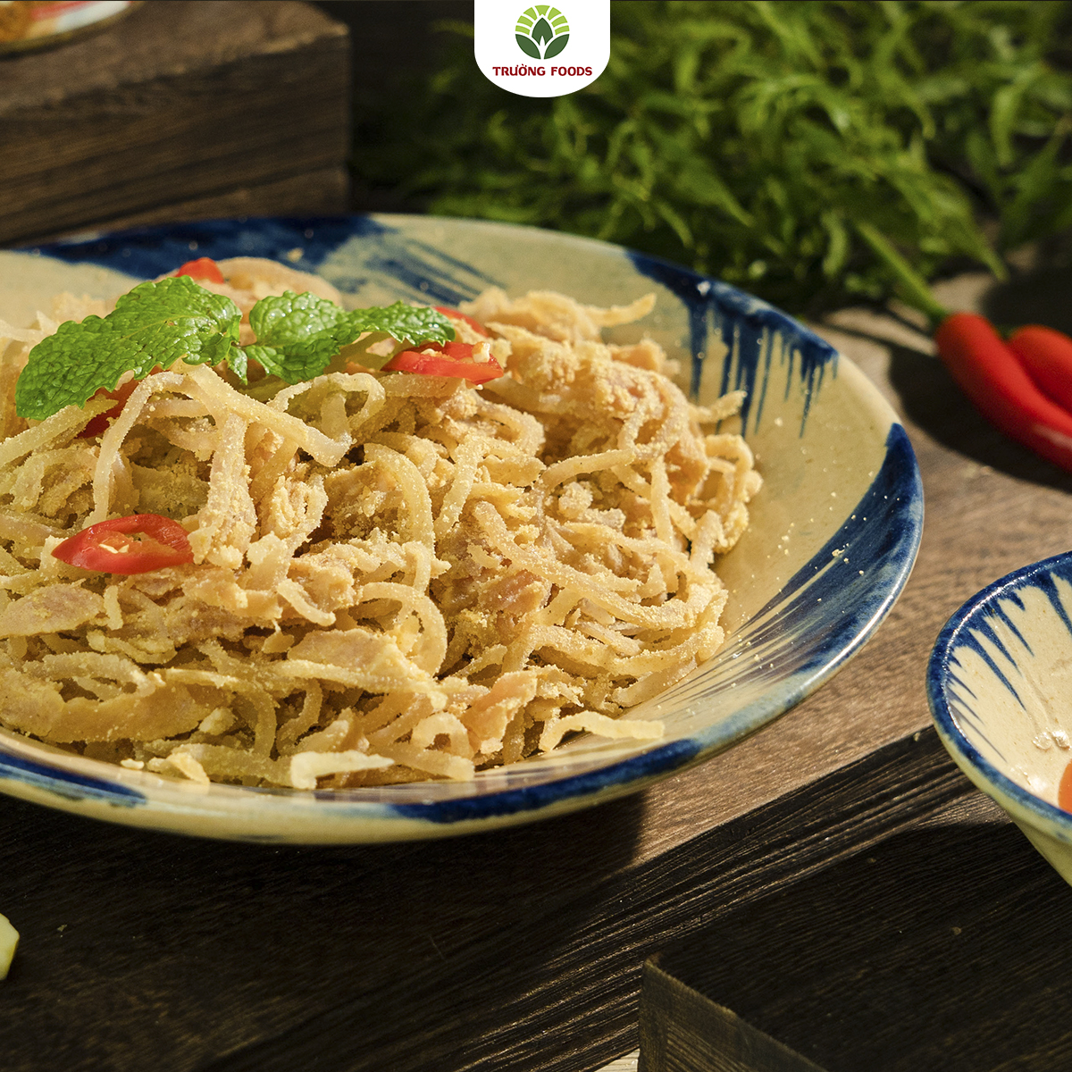 Combo 5 Hộp Thịt Chua Trường Foods (2 Ống Nứa Truyền Thống, 1 Nem Sợi, 1 Thịt Chua Tỏi Ớt, 1 Thịt Chua Truyền Thống)