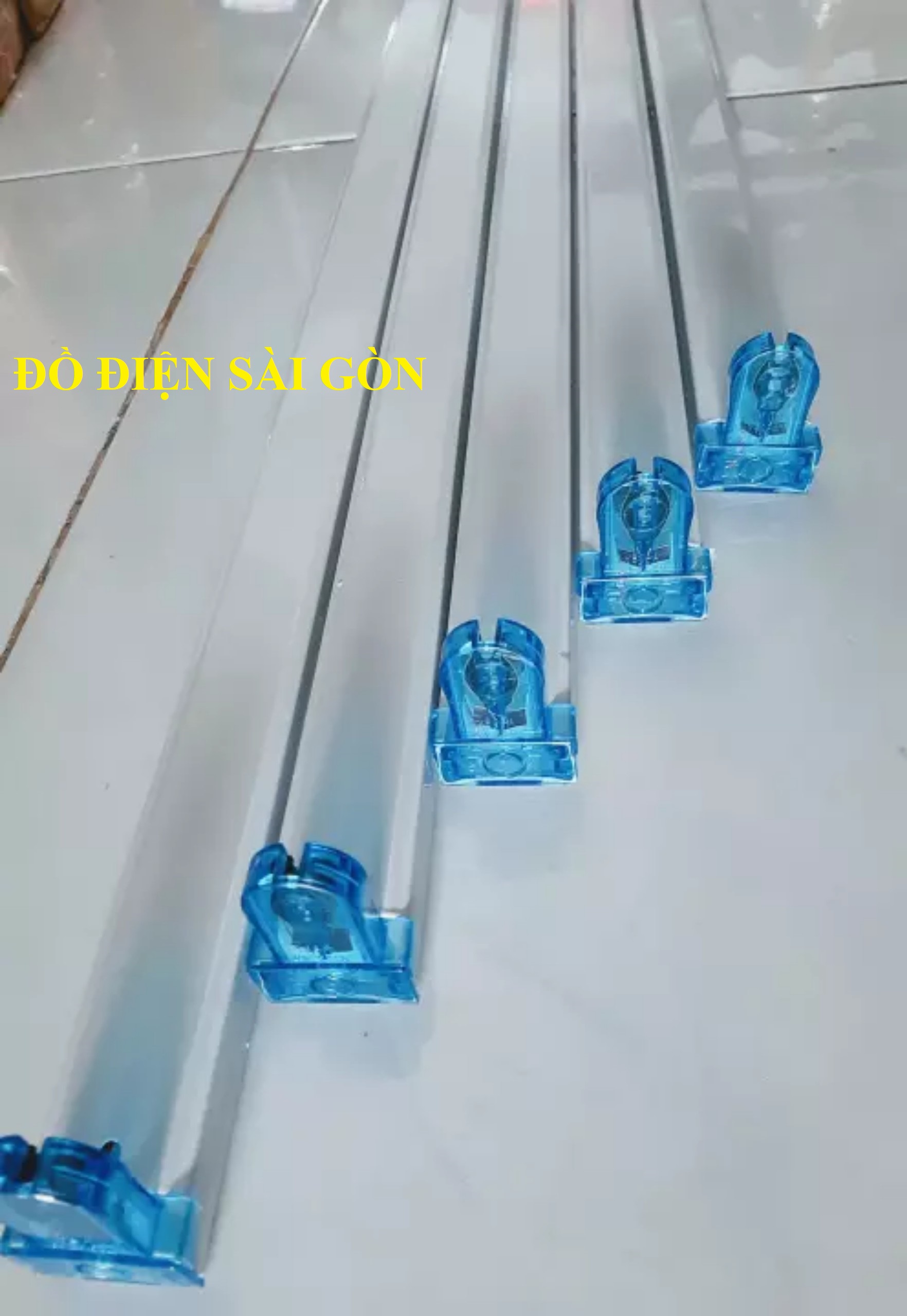 Máng đèn Led tuýp 1m2 máng đèn Led đơn 1,2m