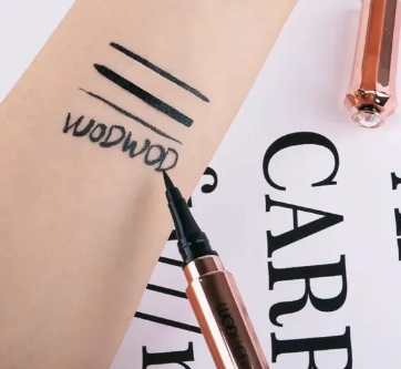 KẺ MẮT NƯỚC EYELINER WODWOD LÂU TRÔI