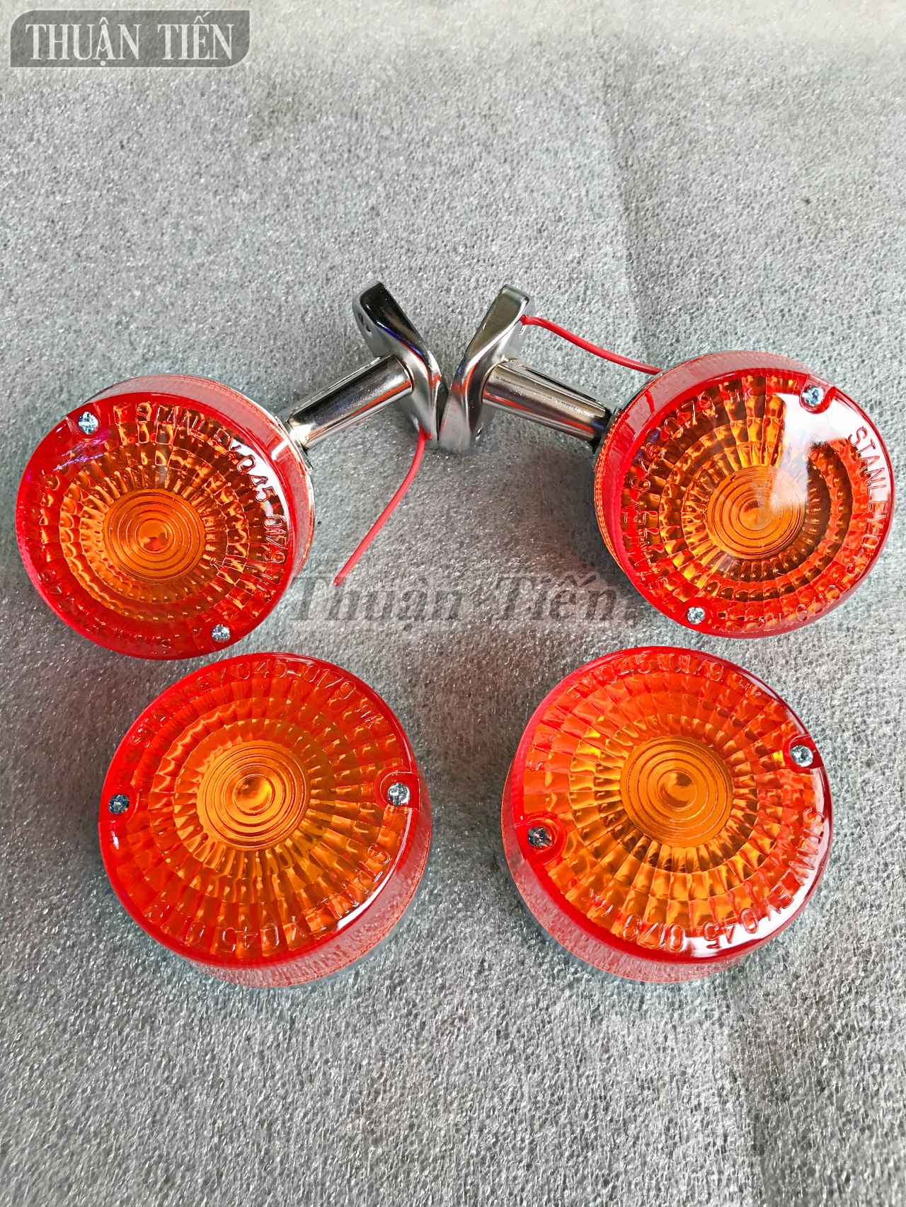 81 - 86 iron turn signals-nice Front 4 PCs set for replacement items by car