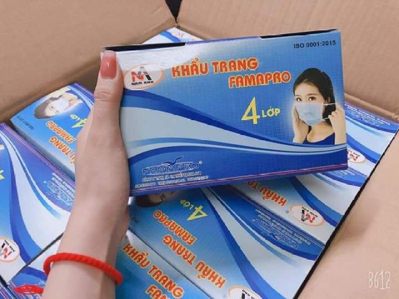 Hộp 50 chiếc khẩu trang y tế FAFAPRO 4 lớp kháng khuẩn cao cấp